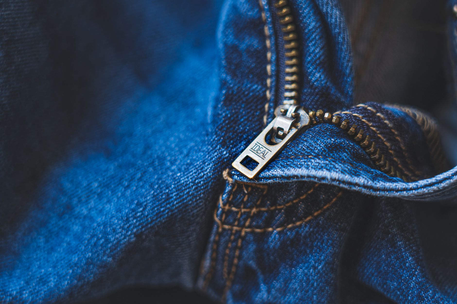 Zip YKK kostěný dělitelný 60 cm